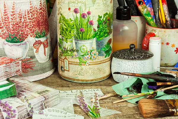 Vil du lære decoupage? Her er guiden, der forklarer alt! servietdecoupage eksempler
